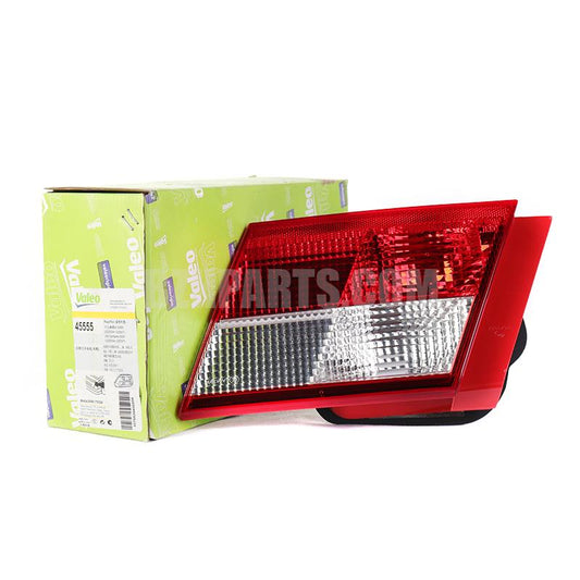 VALEO right tail light 455553000 fit 33D945108